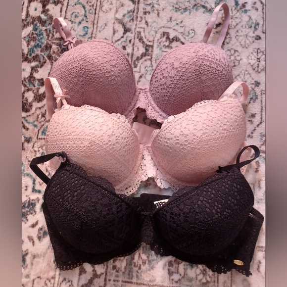 Jessica Simpson Other - New Jessica Simpson Set Of 3 Bras Black Pink Lace 36B